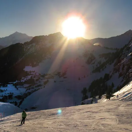 Chinegga アパート シュタルデン