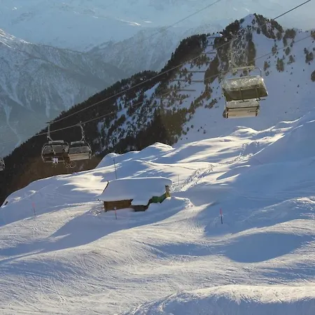 Chinegga Apartment *